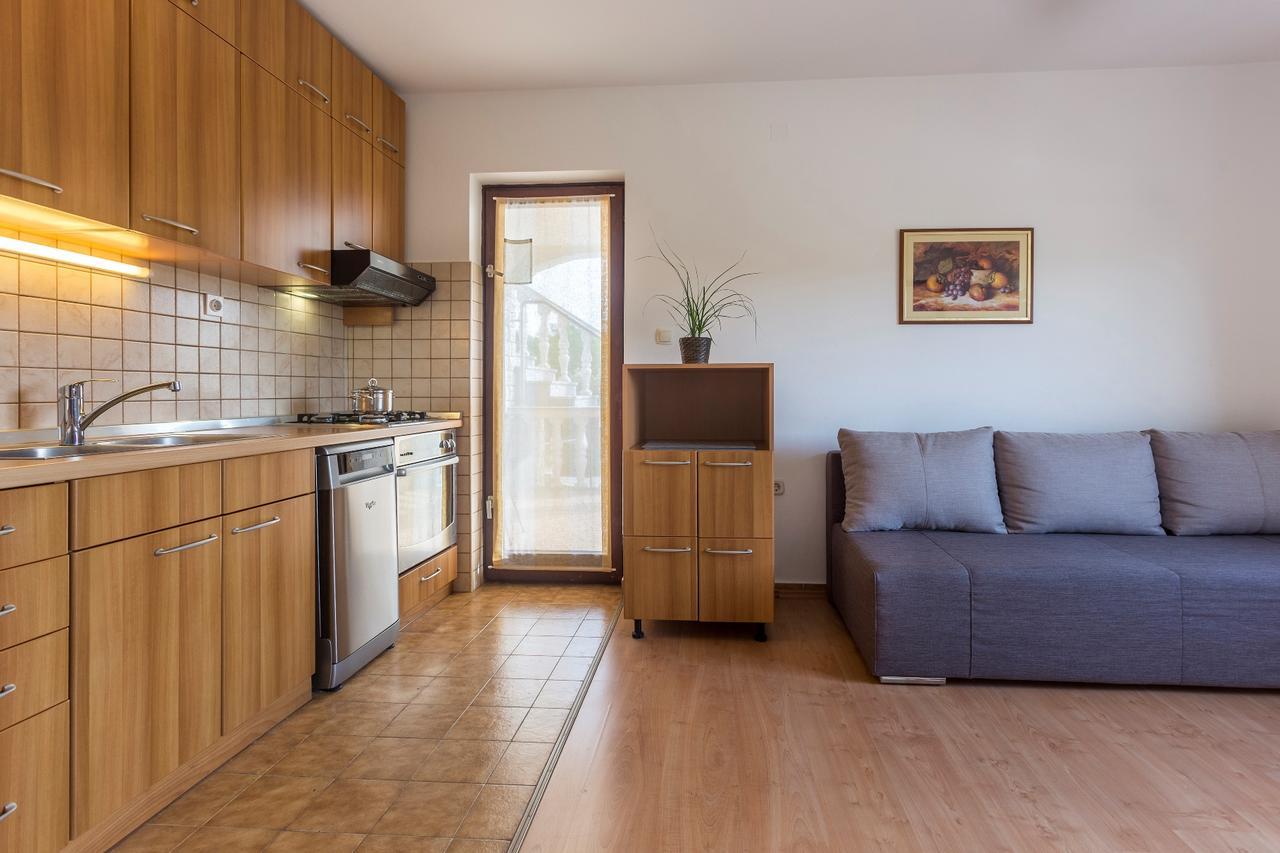 Apartments Rajkovic 라빈 외부 사진